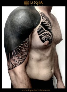 tatuajes-Logia-Barcelona-Tattoo-David-Dasly-hombro-pecho-04    
